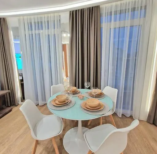 Luxury Apartment. 75 Inches Tv דירה *