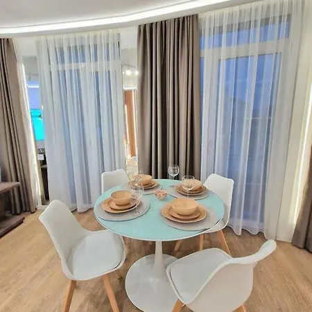 Luxury Apartment. 75 Inches Tv Apartamento *