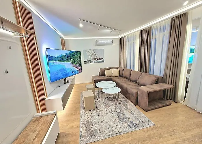 Luxury Apartment. 75 Inches Tv Apartman Várna