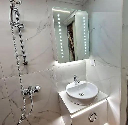 Luxury Apartment. 75 Inches Tv Apartman *